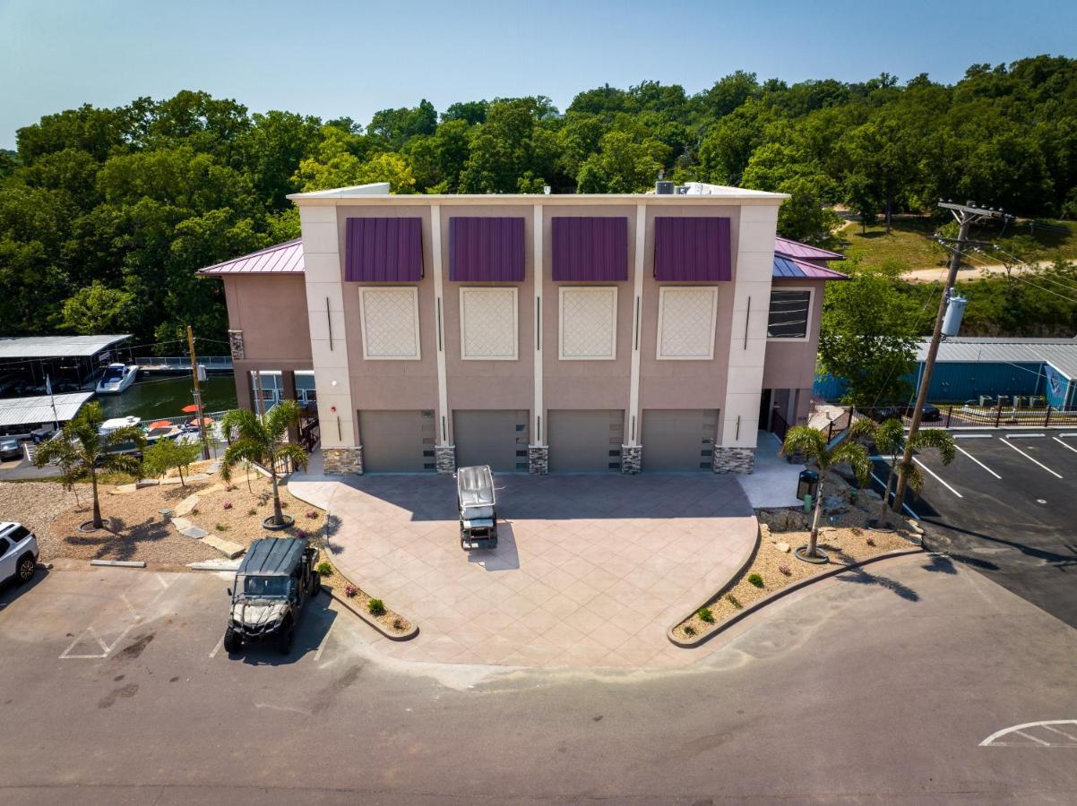 The Resort At Lake Of The Ozarks Exterior photo