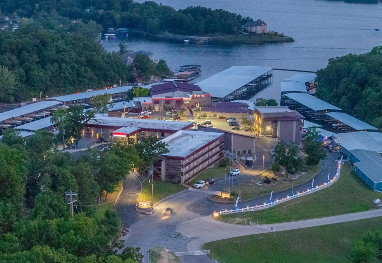 The Resort At Lake Of The Ozarks Exterior photo