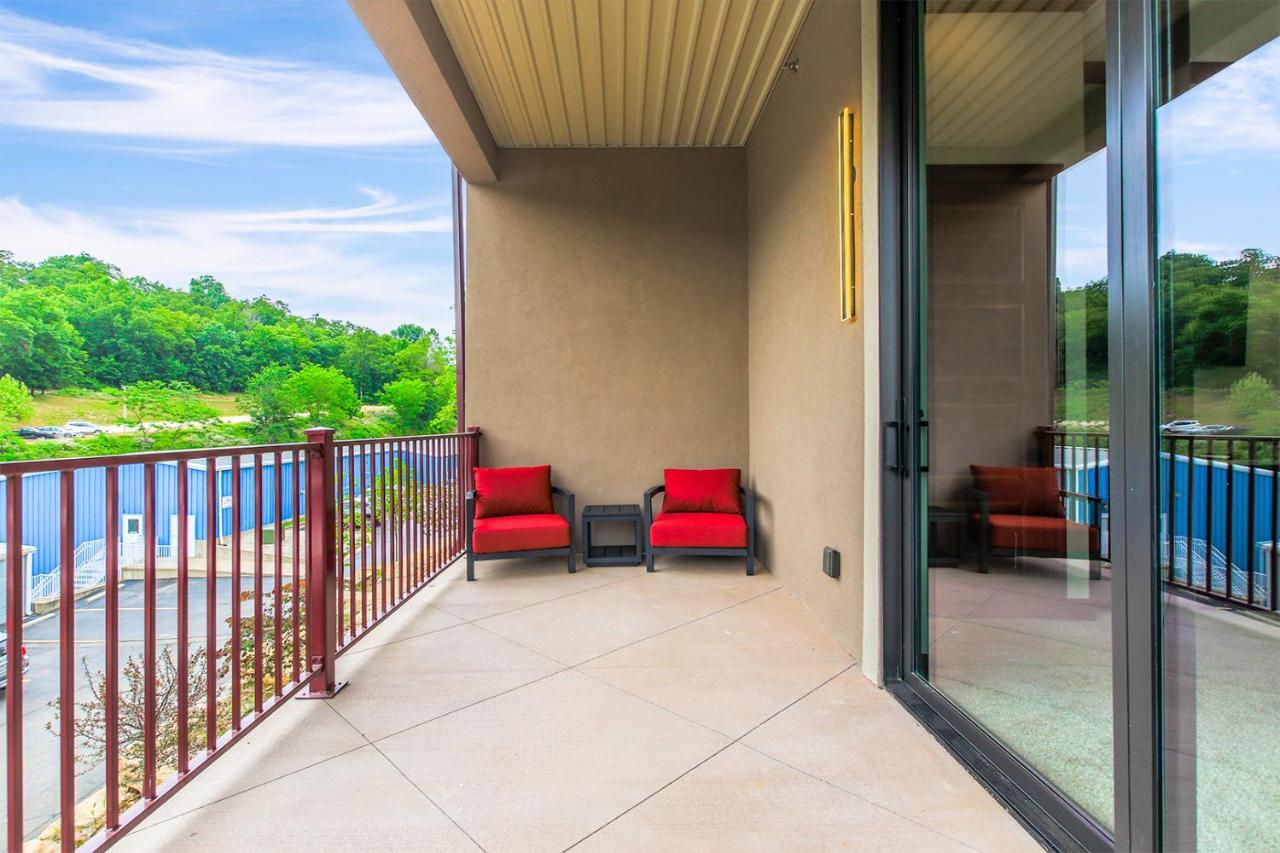 The Resort At Lake Of The Ozarks Exterior photo