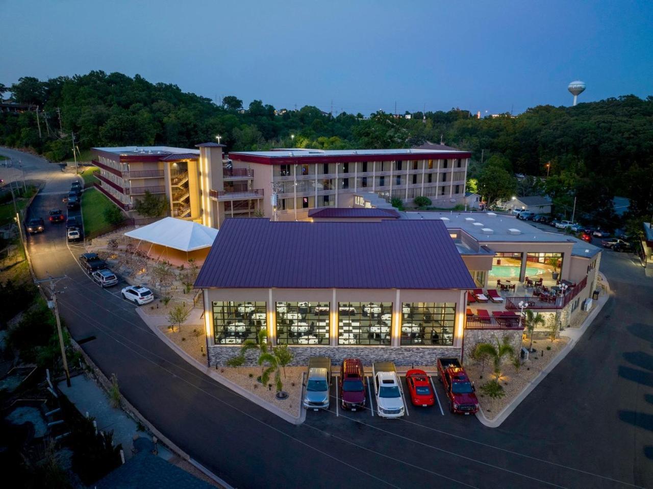 The Resort At Lake Of The Ozarks Exterior photo